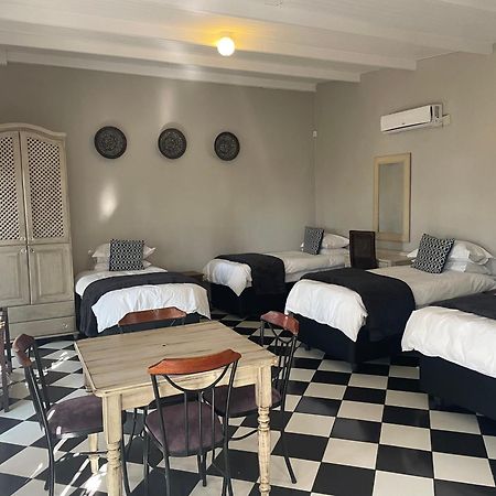 Windmills Rest Hotel พริทอเรีย ภายนอก รูปภาพ